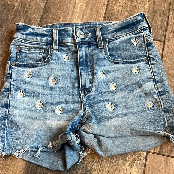 Embroidered Daisy American Eagle Denim Jean Shorts - Picture 1 of 4